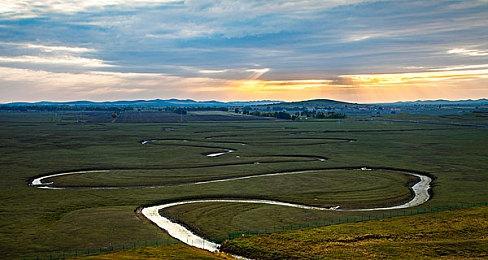 吃豆人新作《暗斗迷宫》有限量实体典藏版 预购已开启